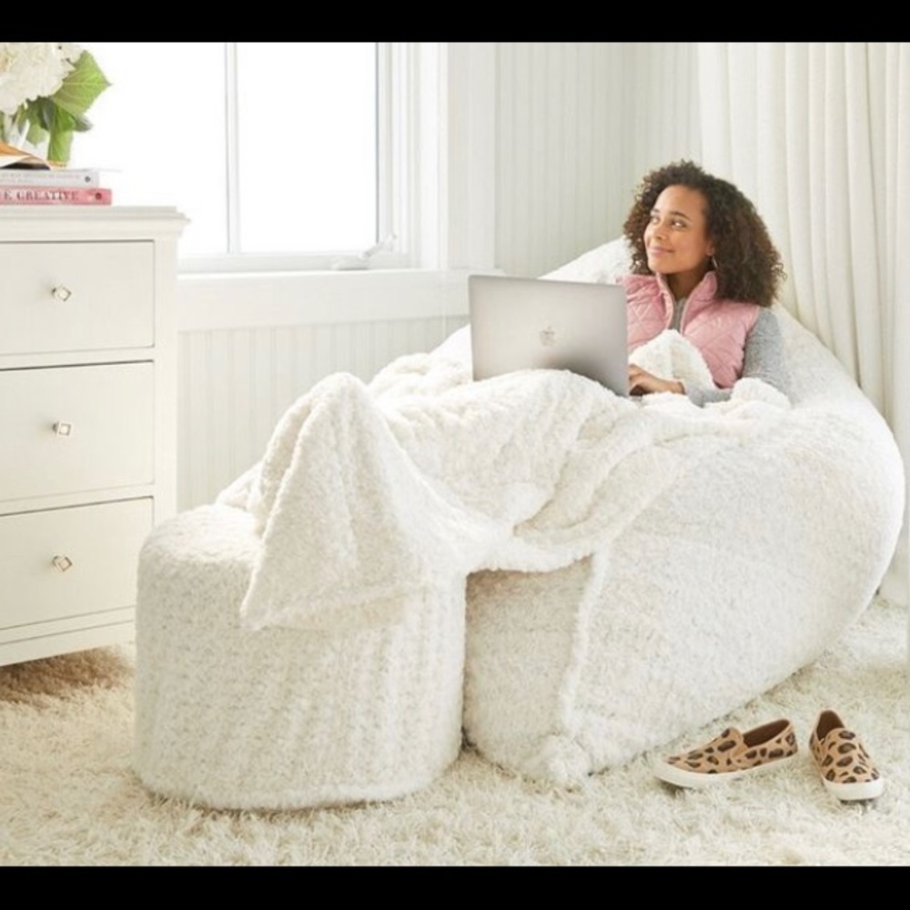 Lovesac Squattoman cover in Eskimo Swirl Phur. Brand new. Never opened.